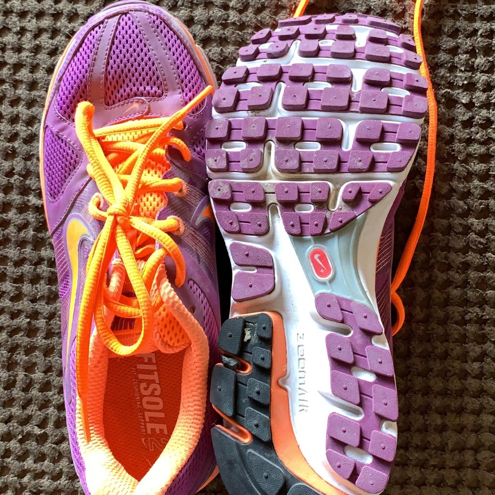 NIKE 7.5 Pegasus
